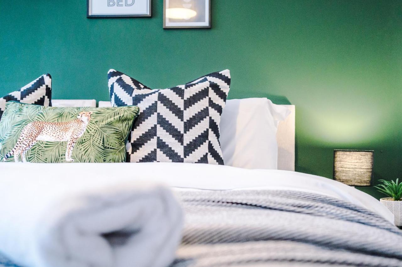 Welcoming 3 Bed Home, 10 Mins From Chester Races And Zoo Saughall Buitenkant foto