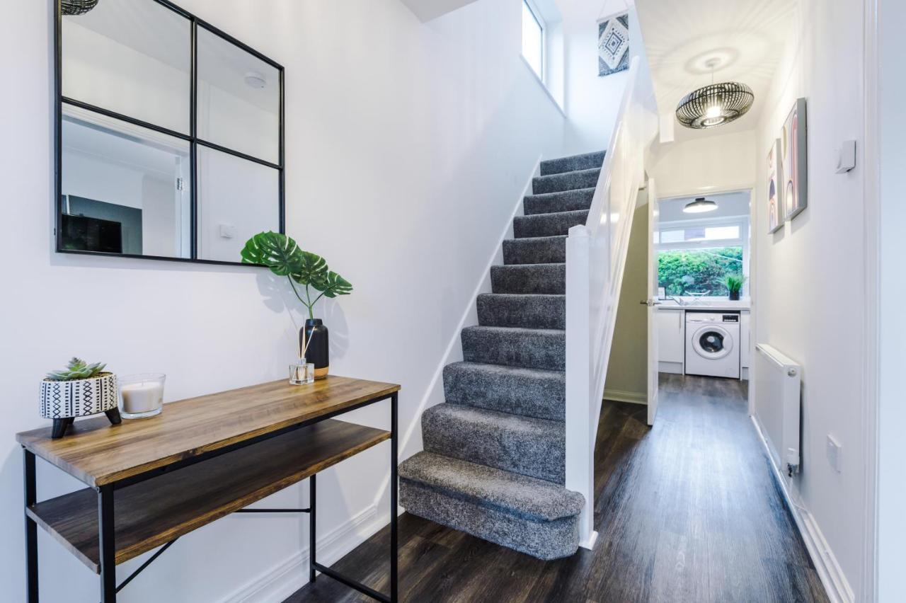 Welcoming 3 Bed Home, 10 Mins From Chester Races And Zoo Saughall Buitenkant foto